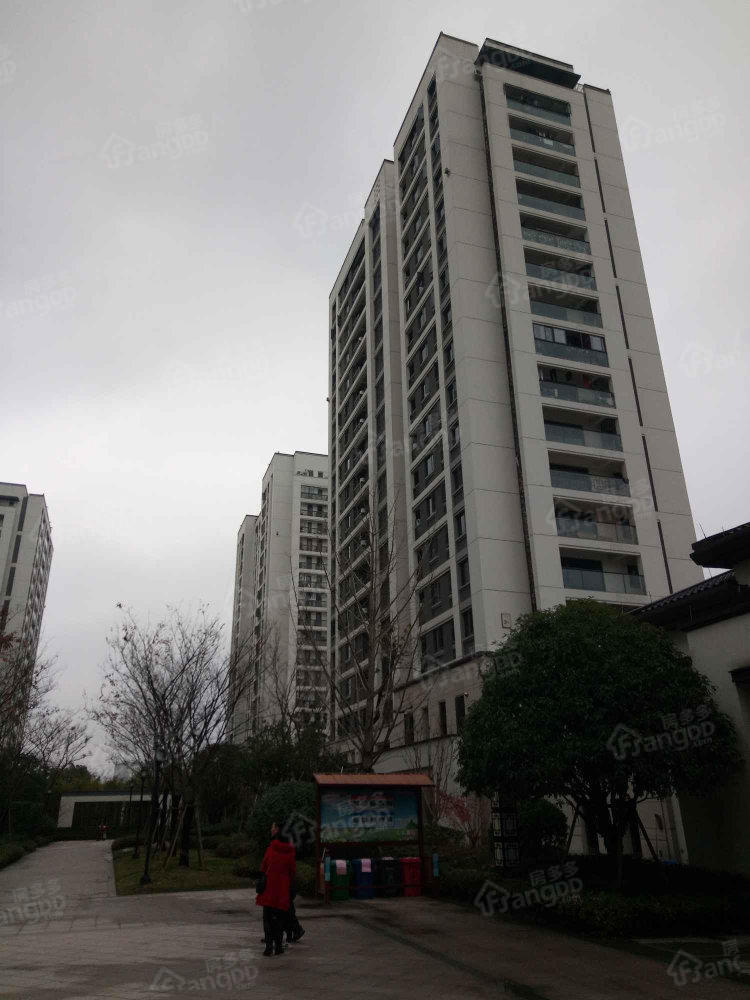 蟠龙花园小区图片