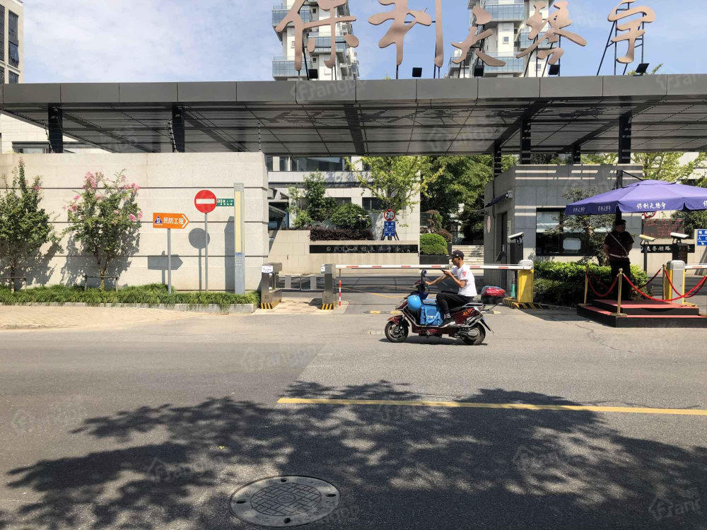 保利天琴宇一期小区图片