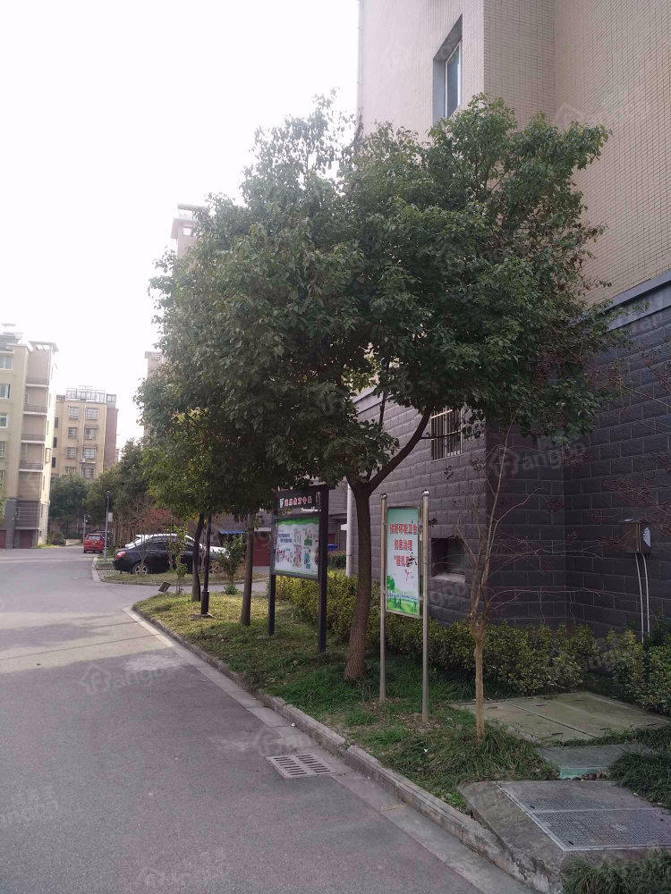 十八里苑小区图片