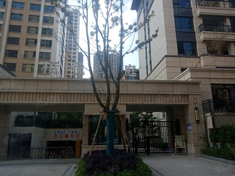栢悦华庭小区图片