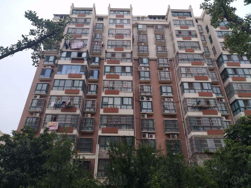 东方美地二期小区图片
