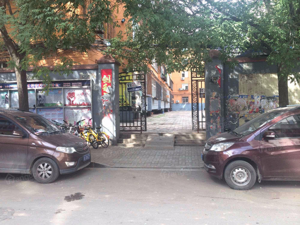 保险公司宿舍小区图片
