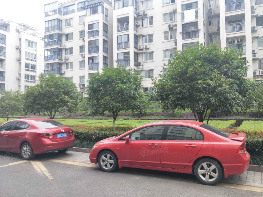 锦绣华庭小区图片