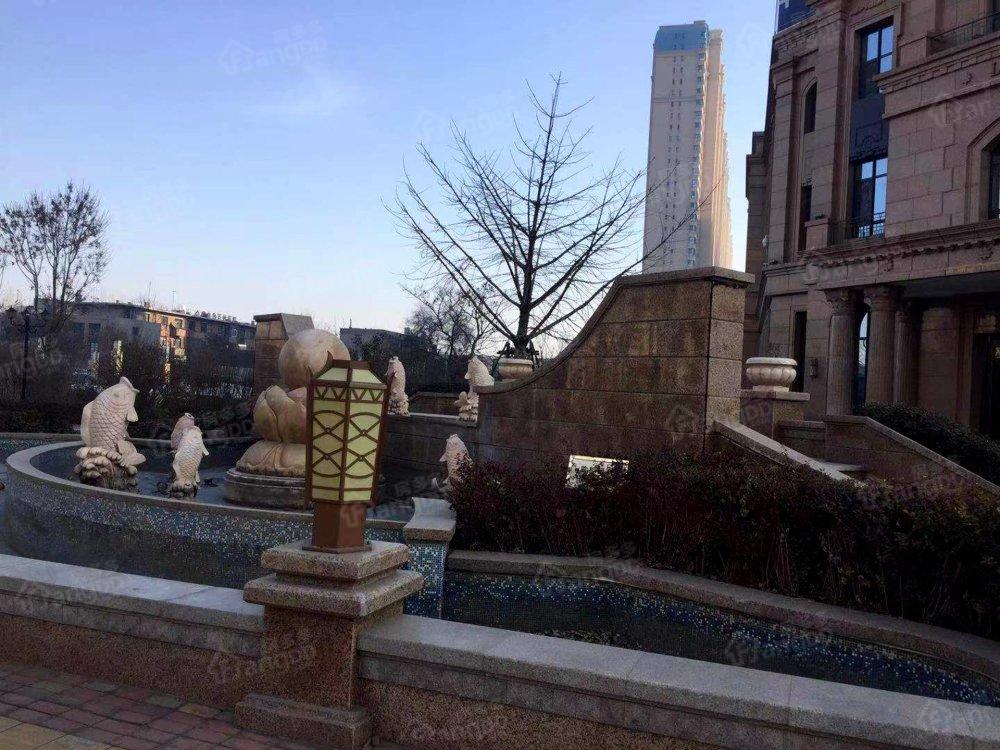 秦皇皓月城小区图片