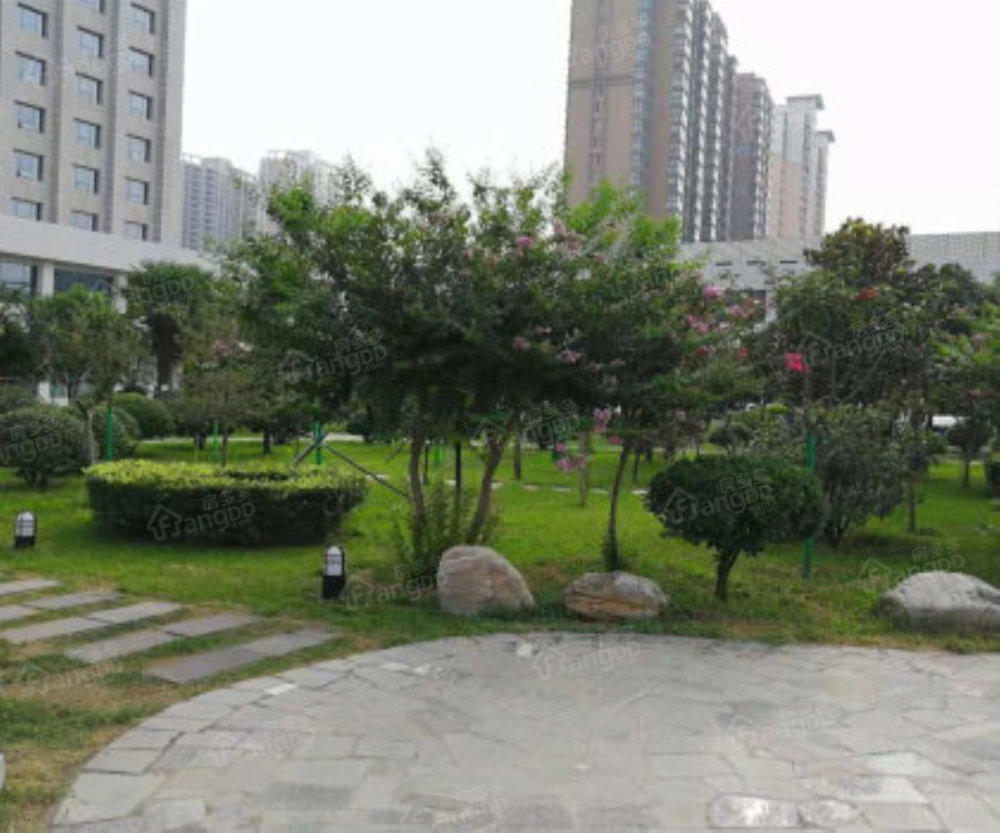 滨江翡翠城小区图片