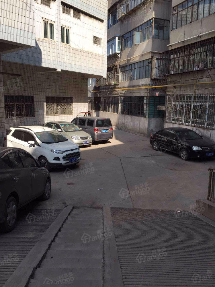 甘肃省电信器材厂家属院小区图片