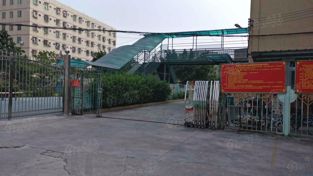 裕新雅苑小区图片