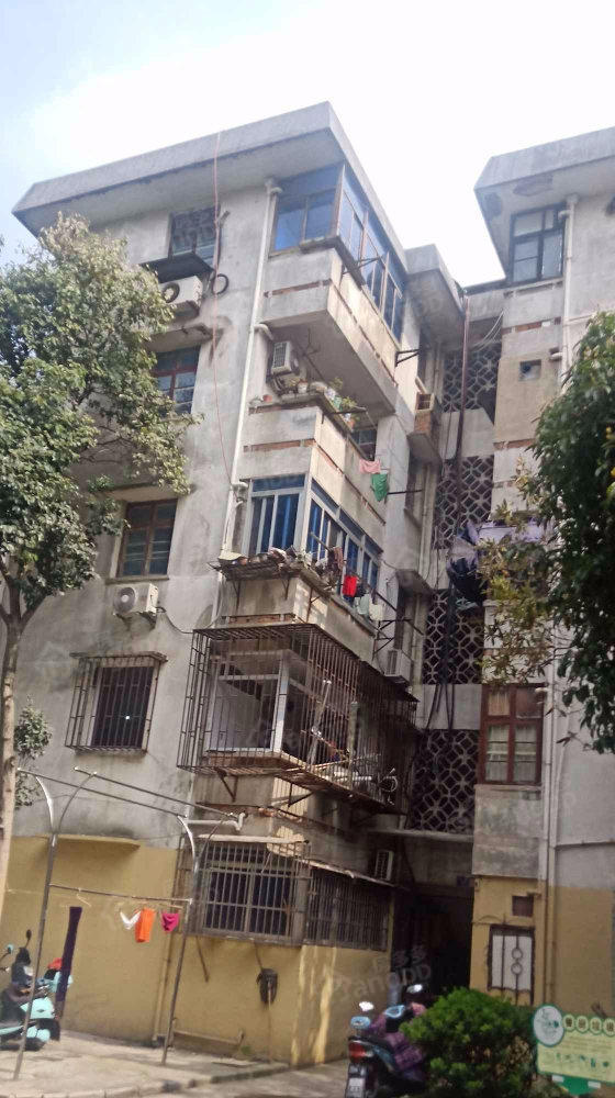 白漾花园小区图片