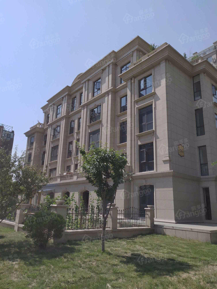 河东岸小区图片