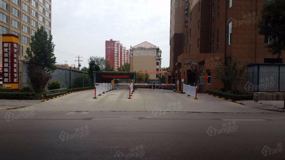 尚金苑小区图片