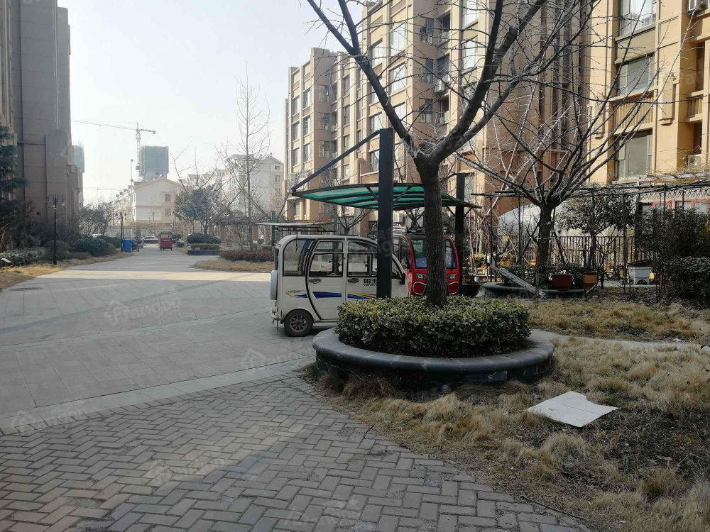 锦绣御珑湾小区图片