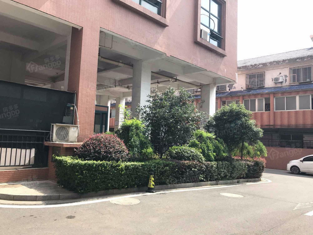 财富广场小区图片