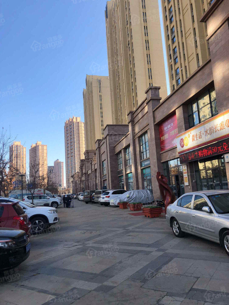 保利观澜小区图片