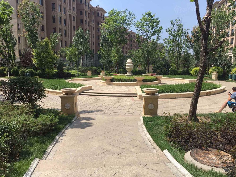 哈西华府小区图片