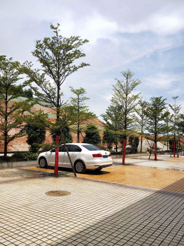 阳光西岸小区图片