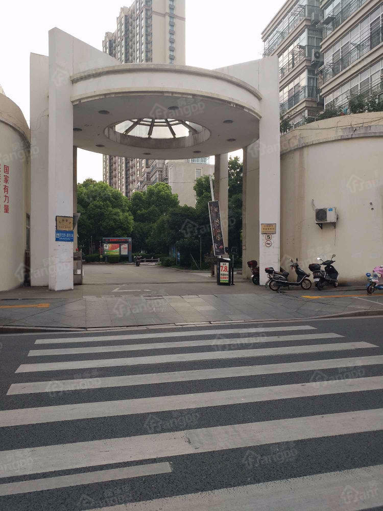 东海馨苑小区图片