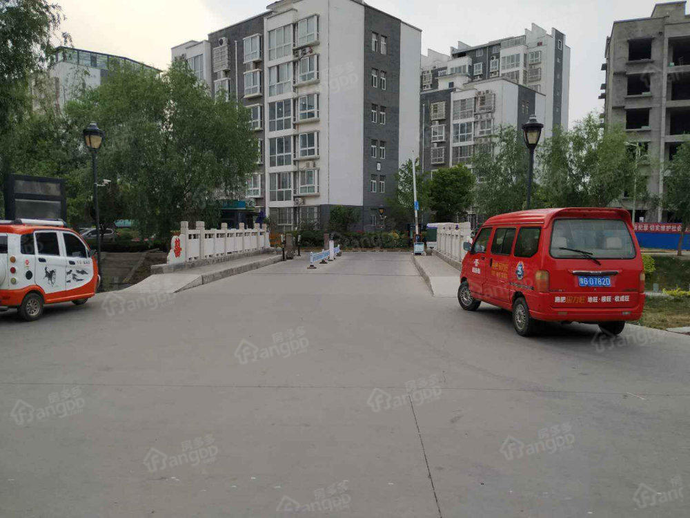 陆通龙园小区图片