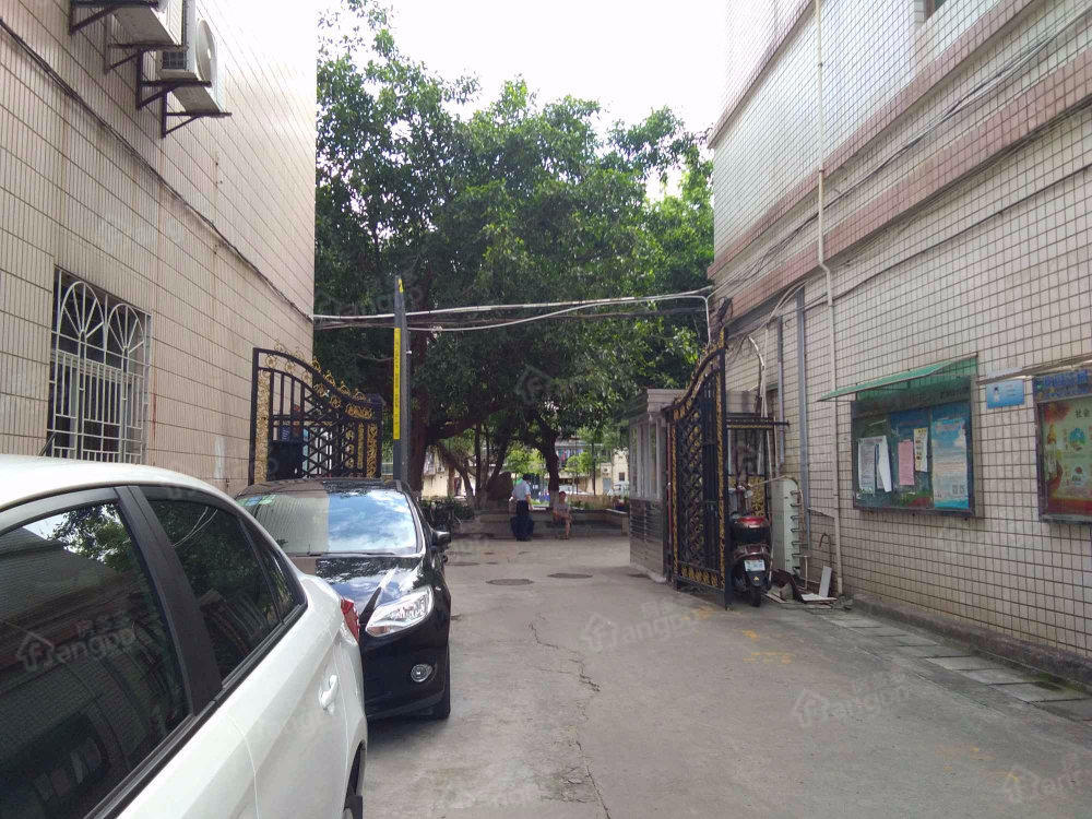 鑫德楼小区图片