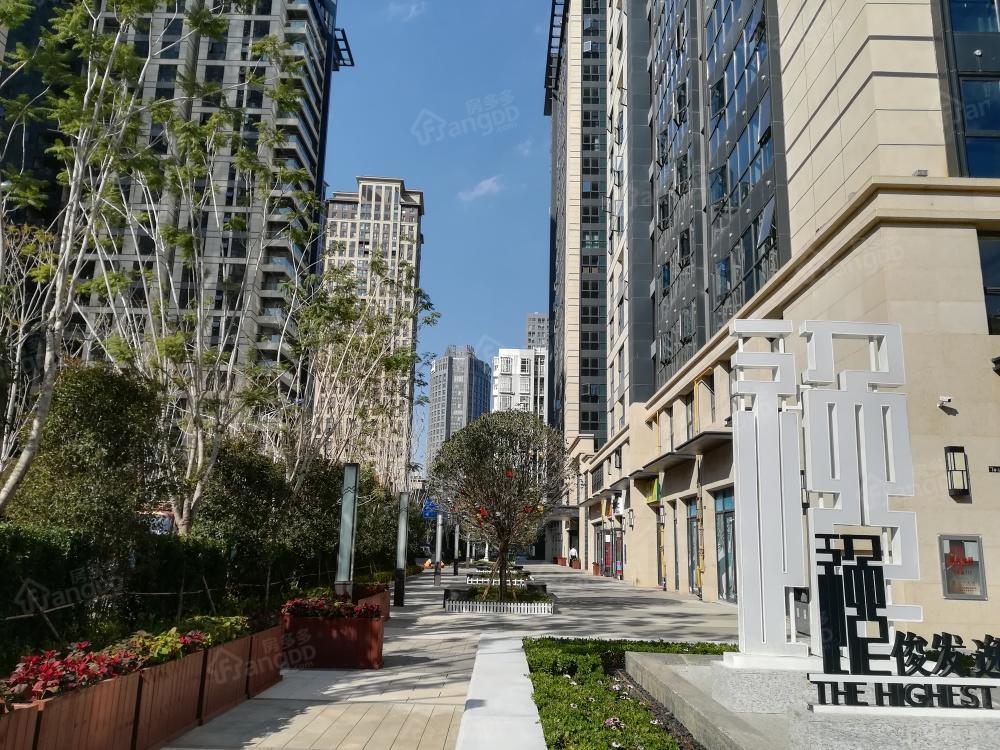 俊发逸天峰小区图片