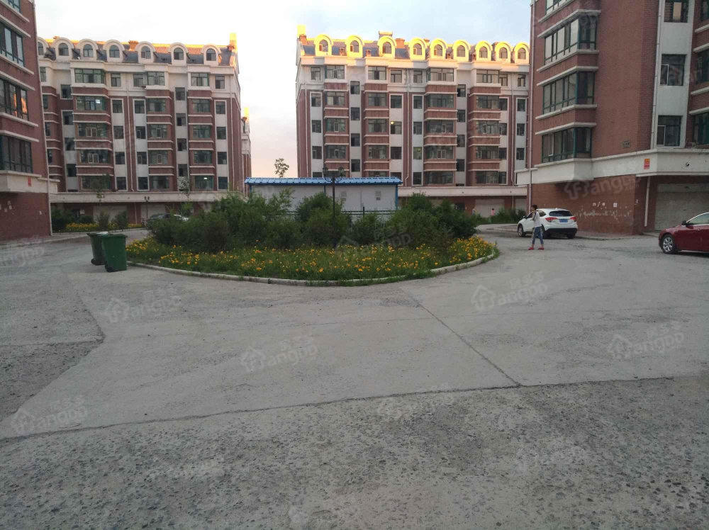 铂宇剑桥郡小区图片