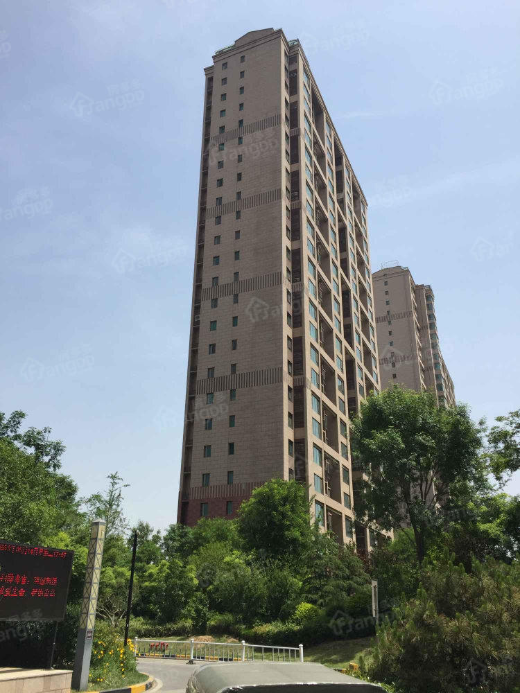 金石绿城小区图片