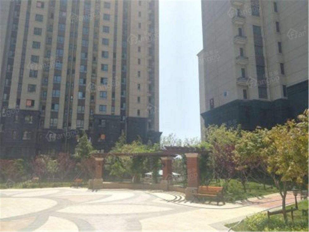 亿海贤府小区图片