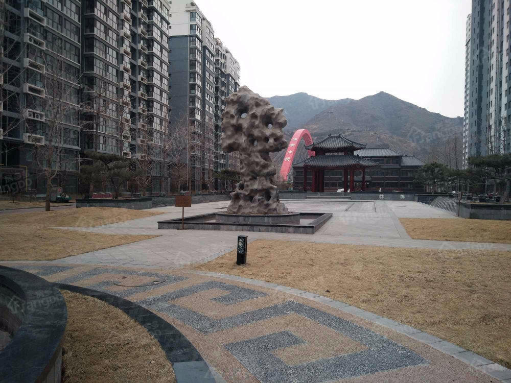 境门华府小区图片