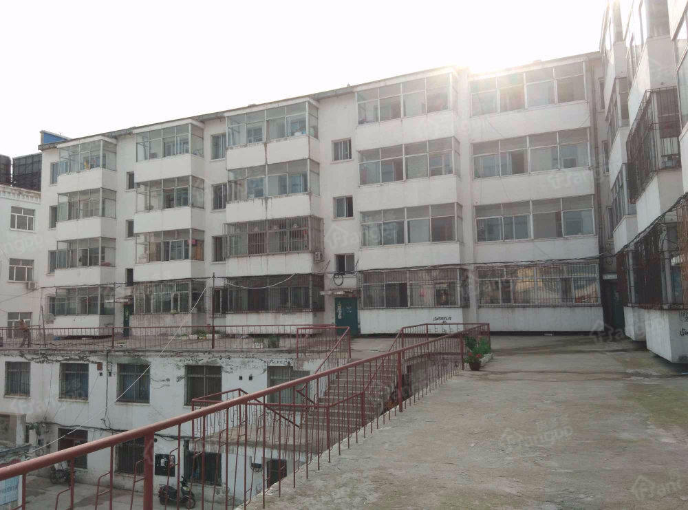 人民浴池小区小区图片