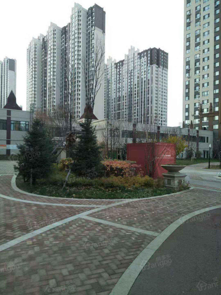 万达秀园小区图片