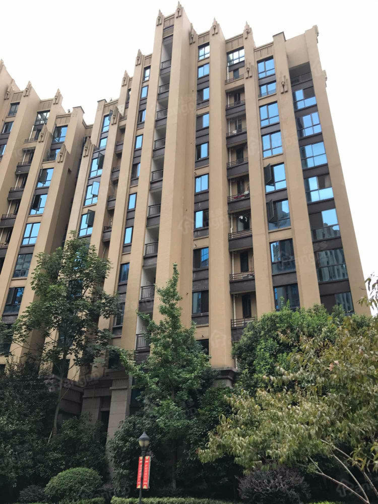 兆基君城小区图片