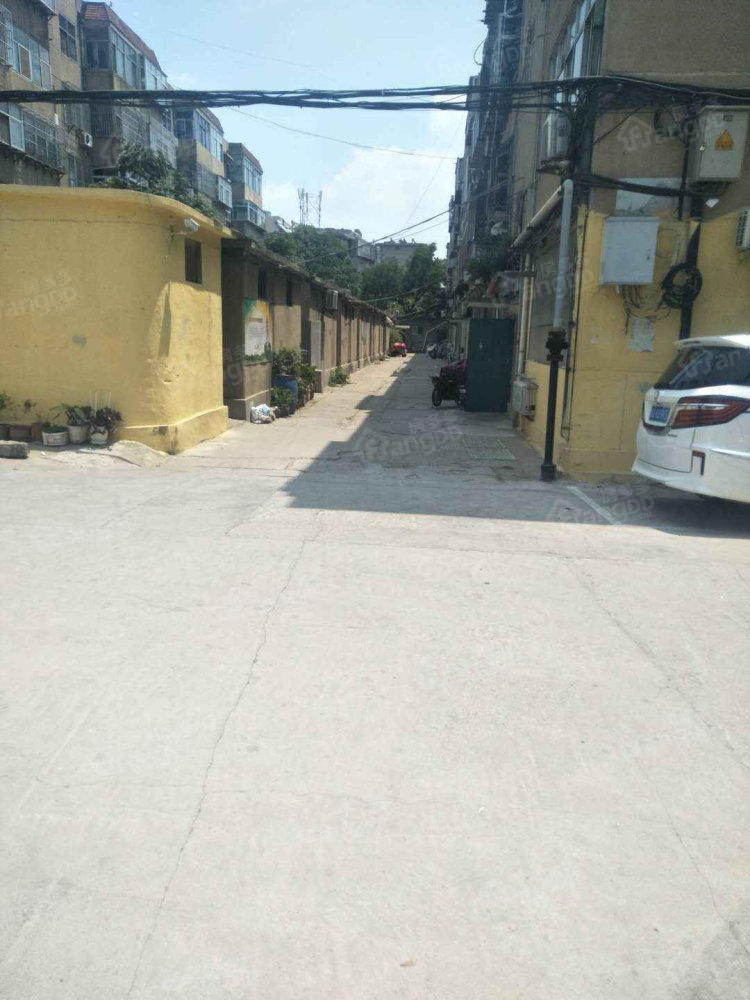 棉麻宿舍北院图片