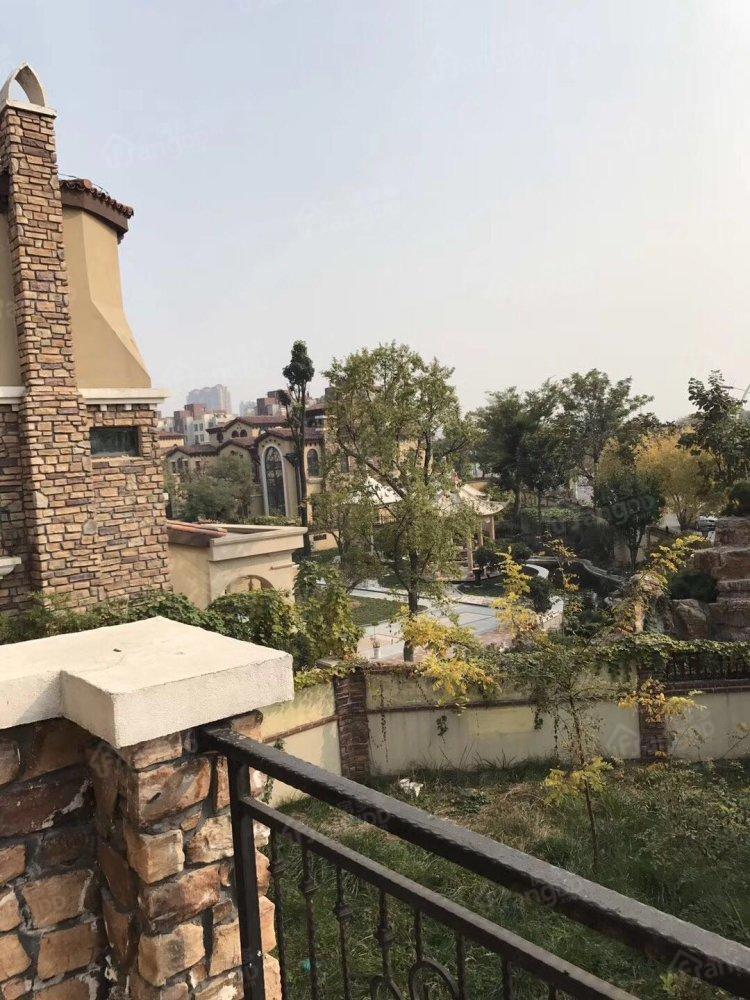 沂龙湾龙园小区图片