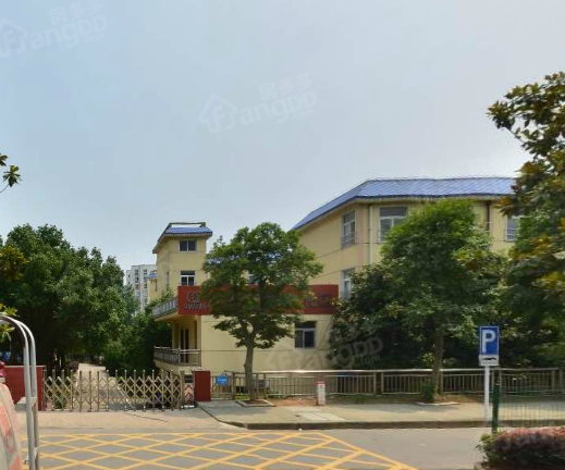 侨亚颐乐园小区图片