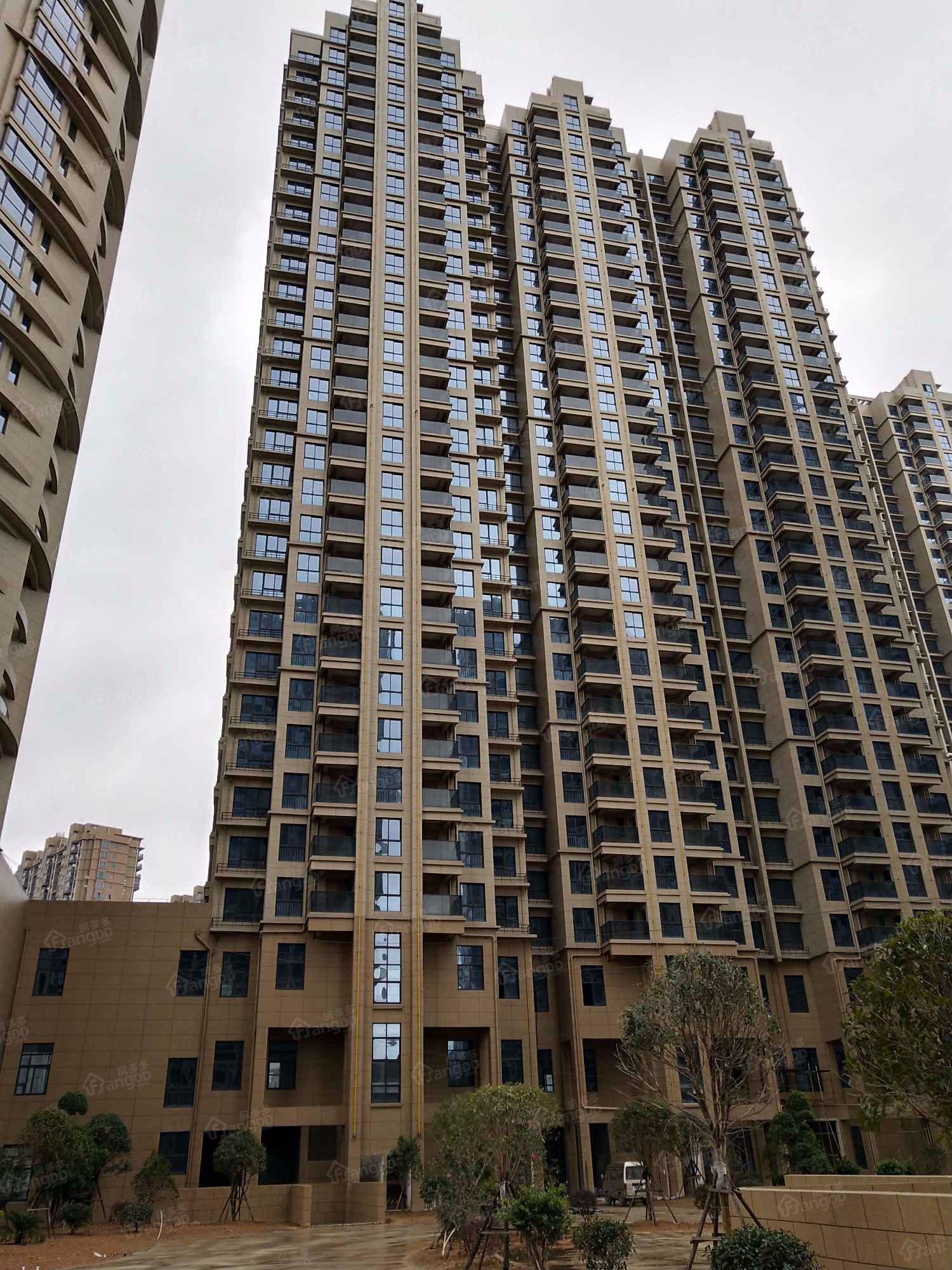 堡一广场小区图片