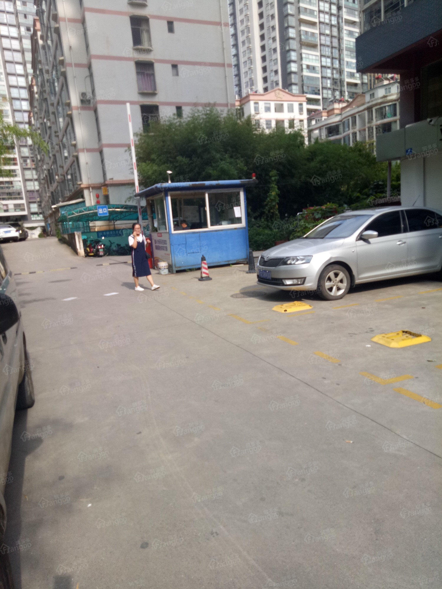 金童花园小区图片