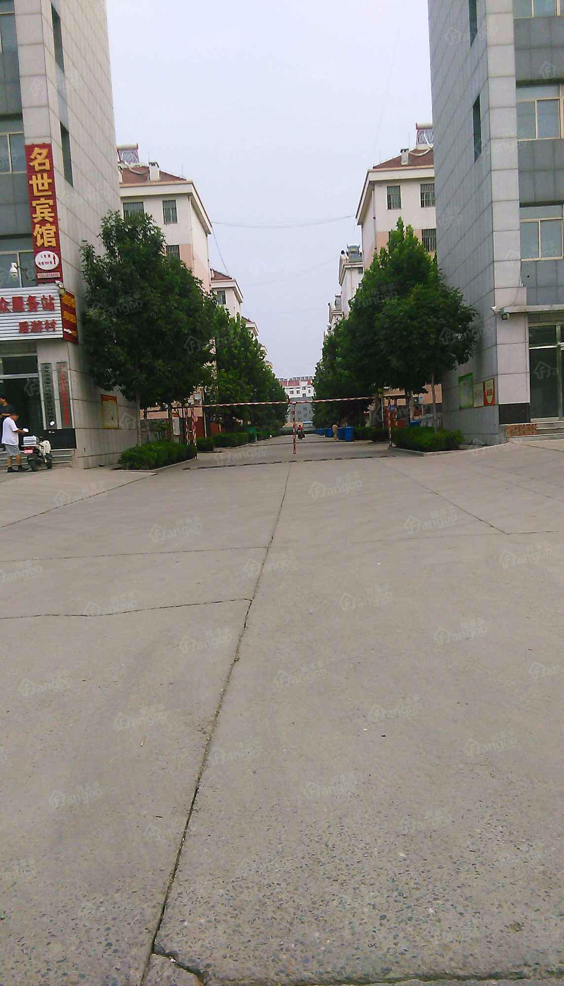 锦都花园小区图片