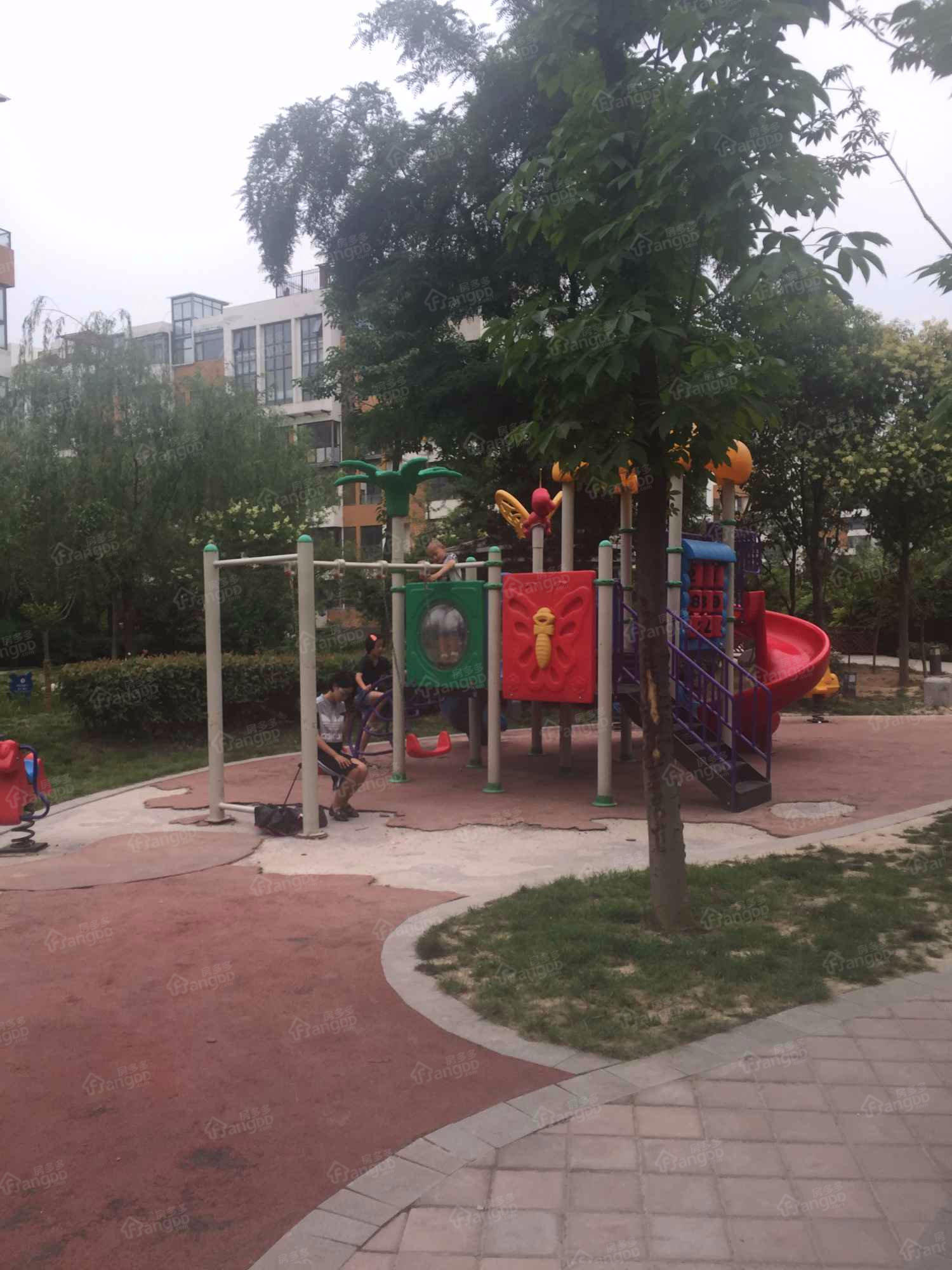 浐灞半岛碧水澜庭A4区小区图片