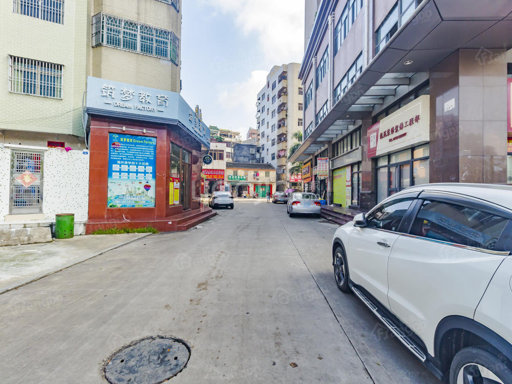龙海豪苑小区图片