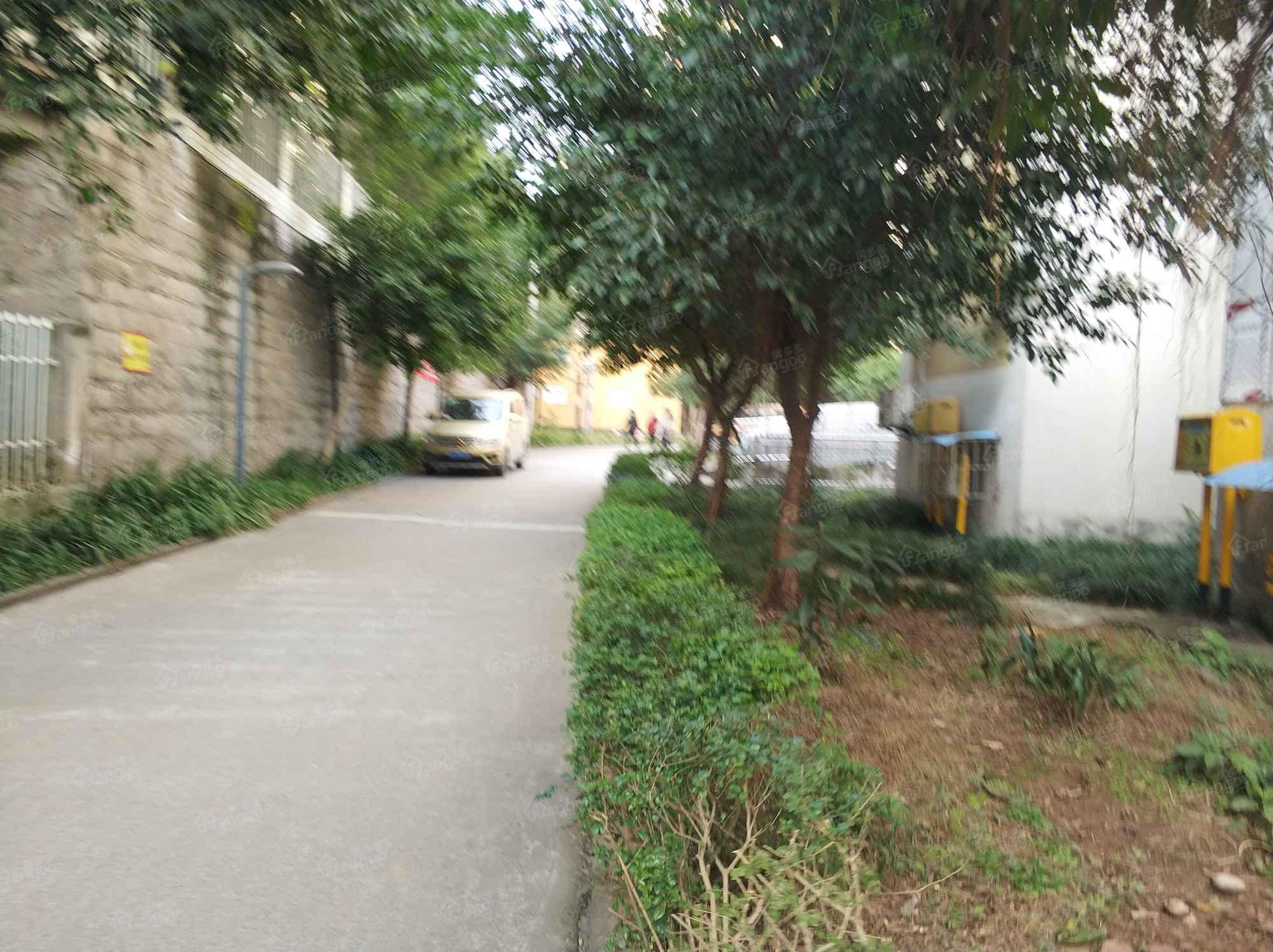 辰锦阳光华庭小区图片
