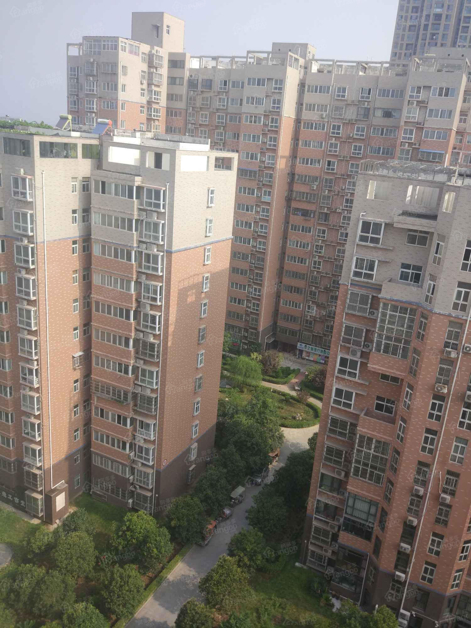 万业世纪广场小区图片