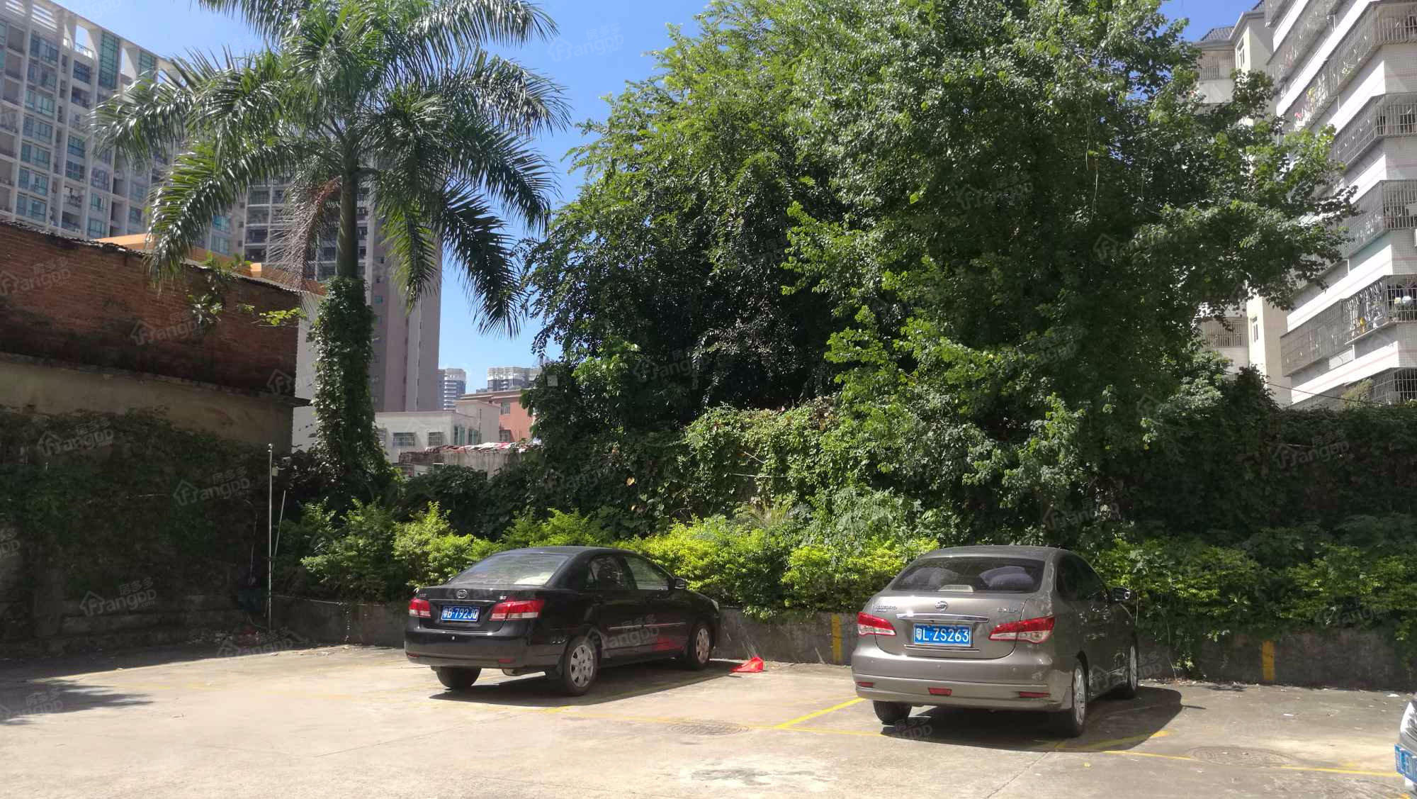 东晖苑小区图片