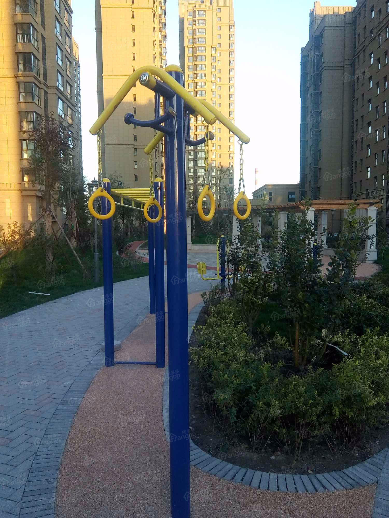 哈罗城西区小区图片
