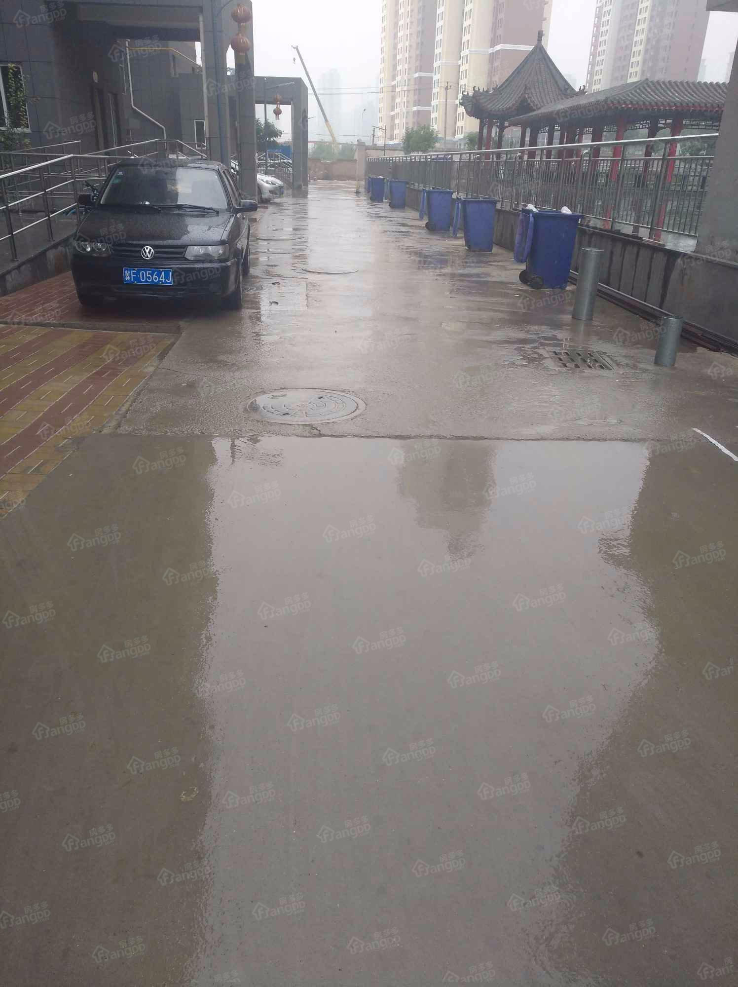 丽景华庭小区图片