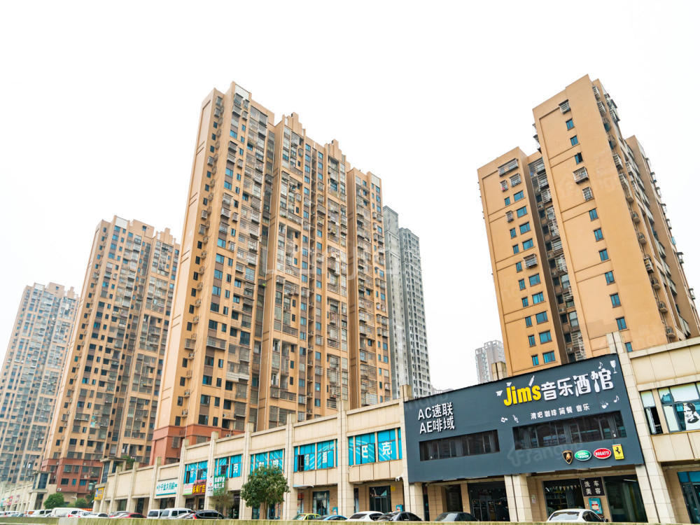 盛地春天里小区图片