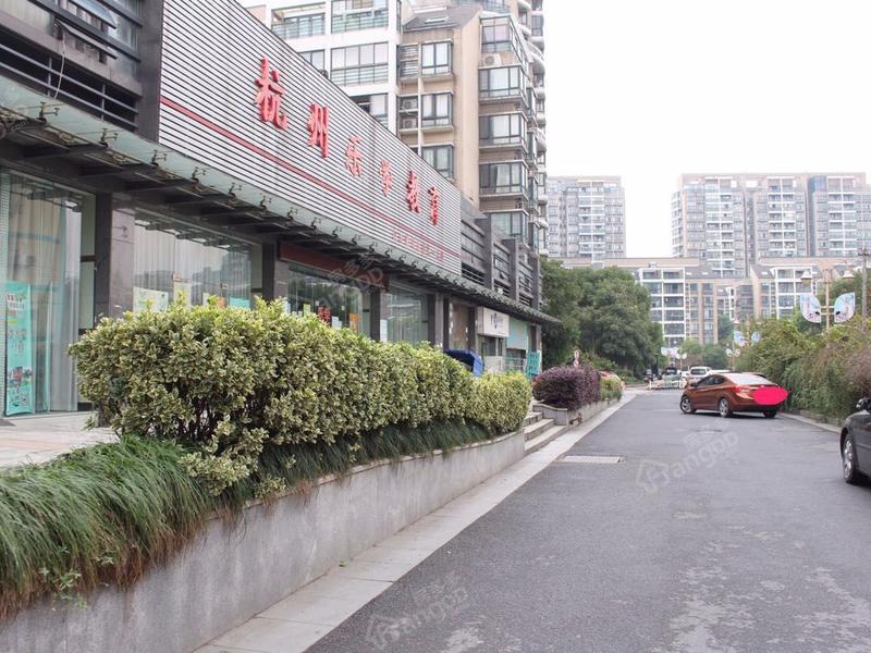 风情苑小区图片
