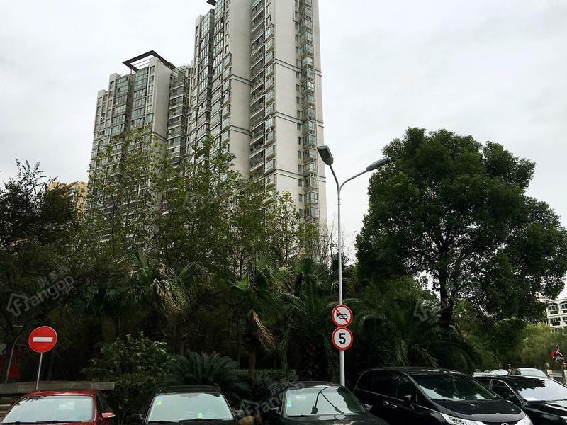 绿洲湖畔花园小区图片
