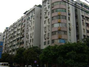 春暖花园小区图片